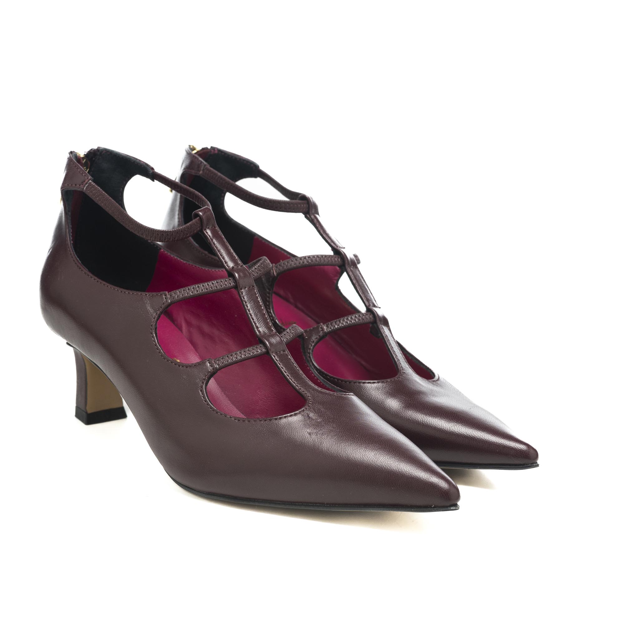Art.212 tacco 5 cm – suola in gomma – fodera pelle – Nappa Bordeaux + elastici – sottopiede imbottito – 169 €