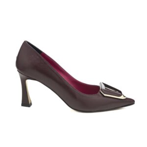 Art.218 Tacco 7 cm - Suola in Gomma - Fodera Pelle - Nappa Bordeaux + Placca OroBordeaux - 179 €