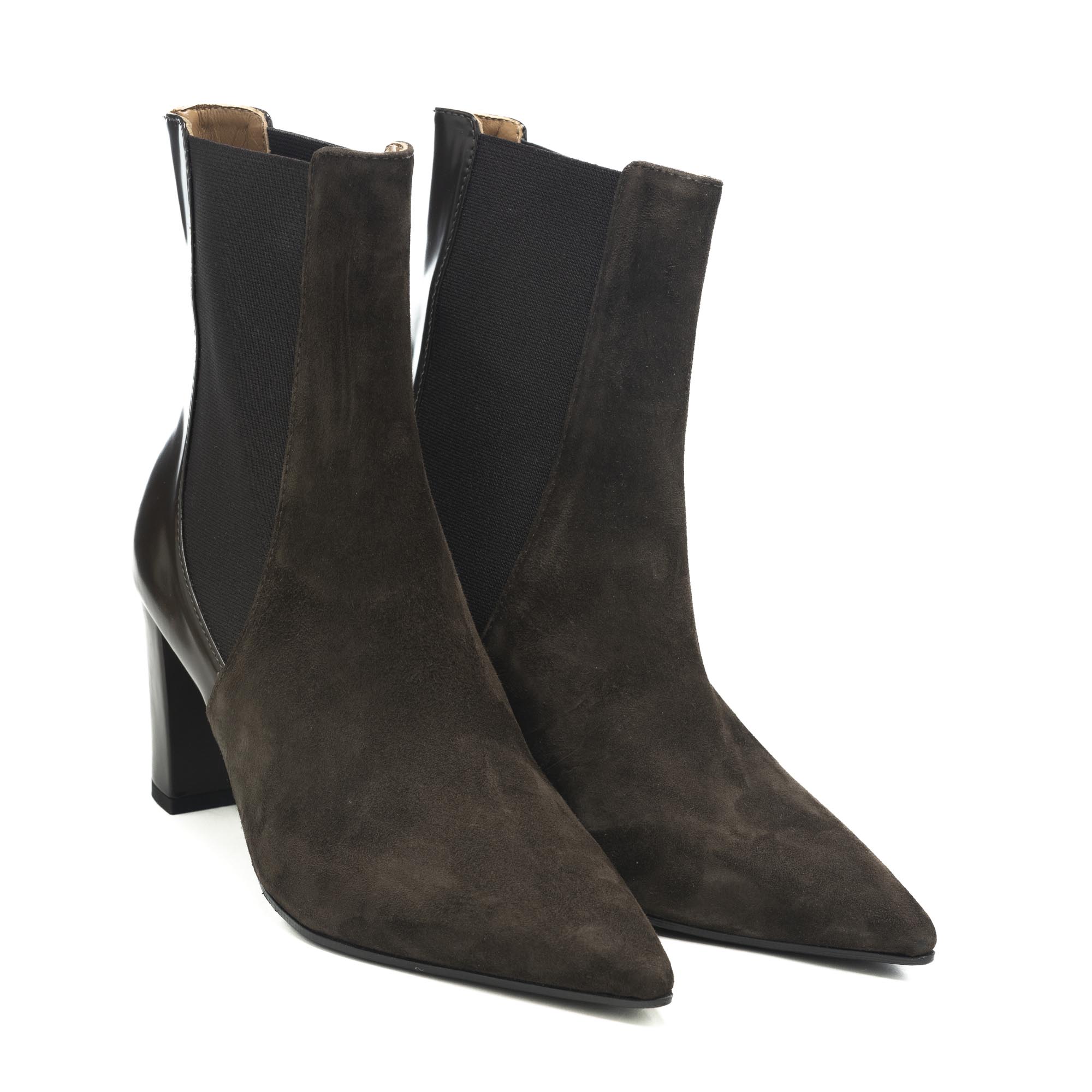 Art.232 tacco 7 cm – suola in gomma – fodera pelle – Camoscio Moro + ASbrasivato Moro – sottopiede imbottito – 189 €