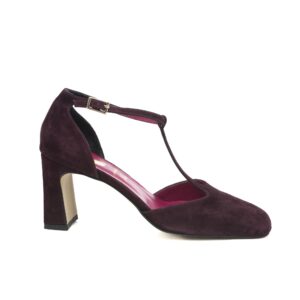 Art.252 tacco 7 cm - Suola in gomma - Fodera Pelle - Camoscio Bordeaux - Sottopiede Imbottito - 159 €
