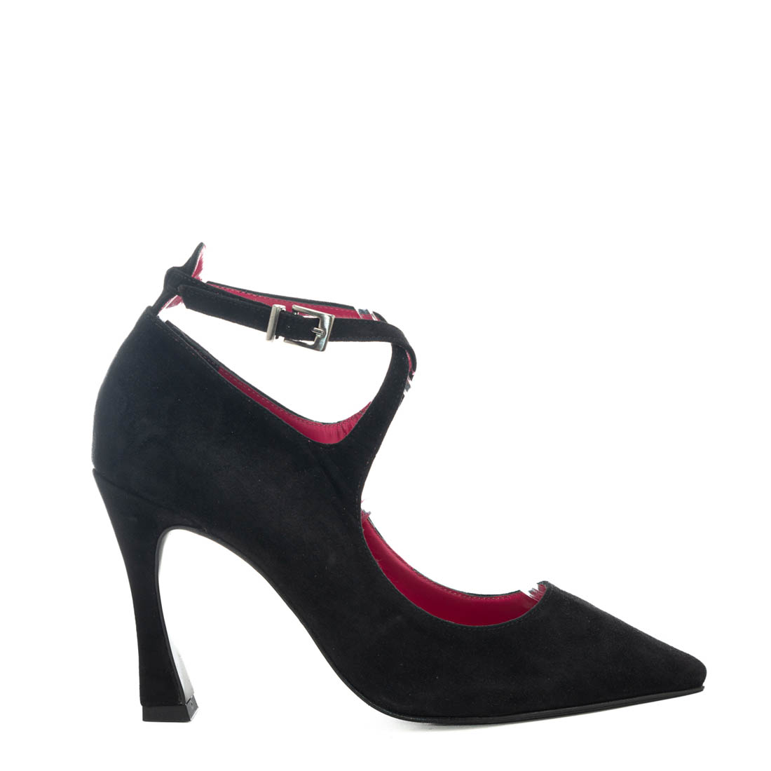 Art.416 – Tacco 9 Cm – Suola in gomma – Fodera pelle – Tomaia Camoscio Nero – Sott.Imbottito – 175 €